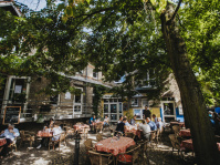 Innenhof Café Kostbar Blick in den Innenhof des Cafés Kostbar