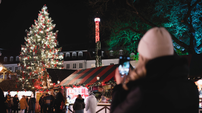Lichterglanz auf dem Saarbrücker Christkindlmarkt