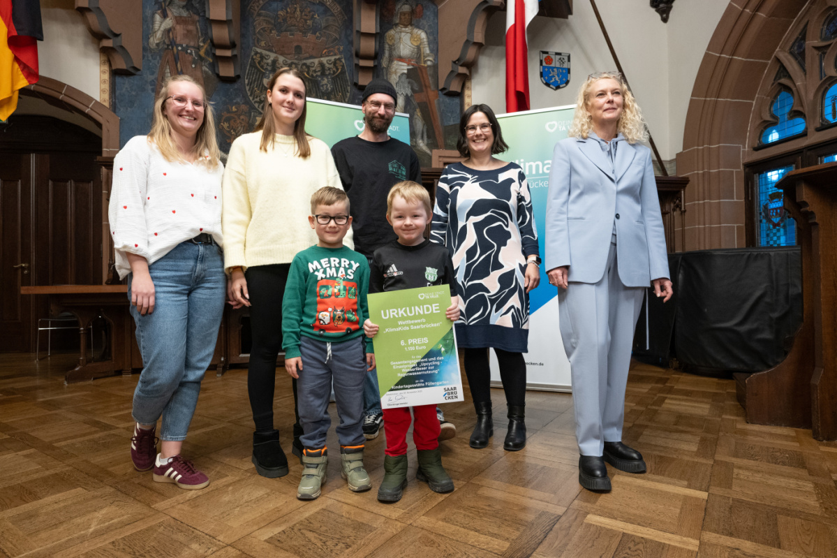 Gruppenfoto Preisträger Platz 6 - KITA Füllengarten